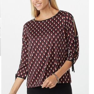 Geometric Split Sleeve Top M